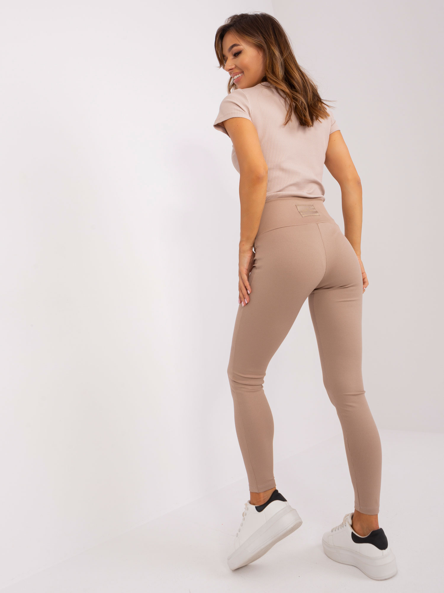 Hurt Beige leggings for everyday with buttons OCH BELLA
