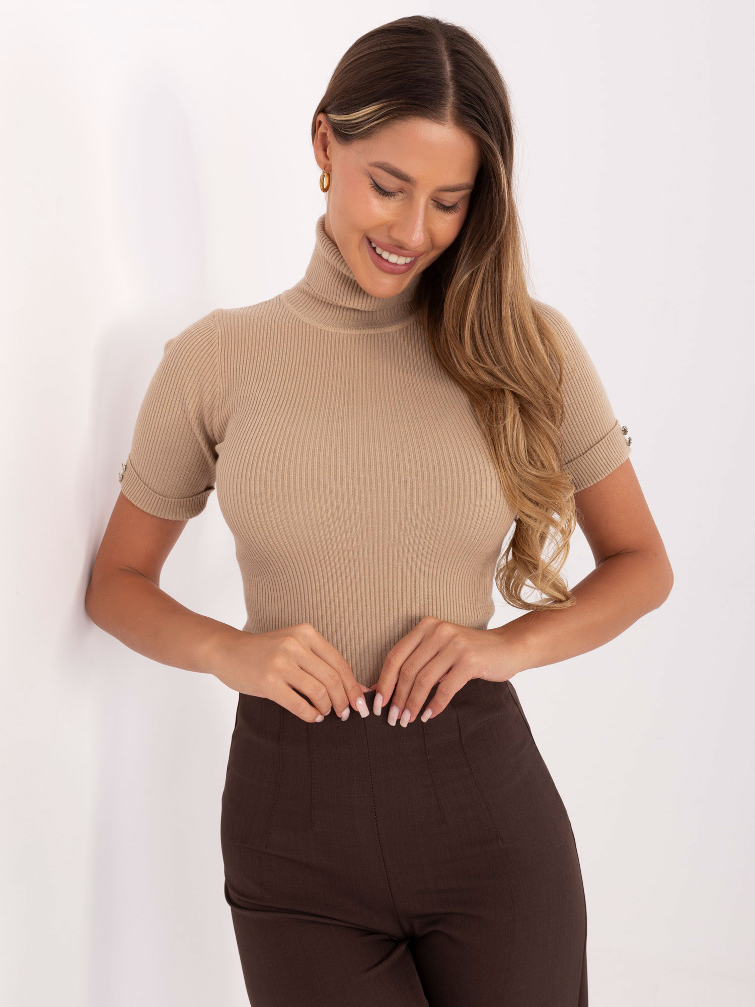 Sweter camelowy
