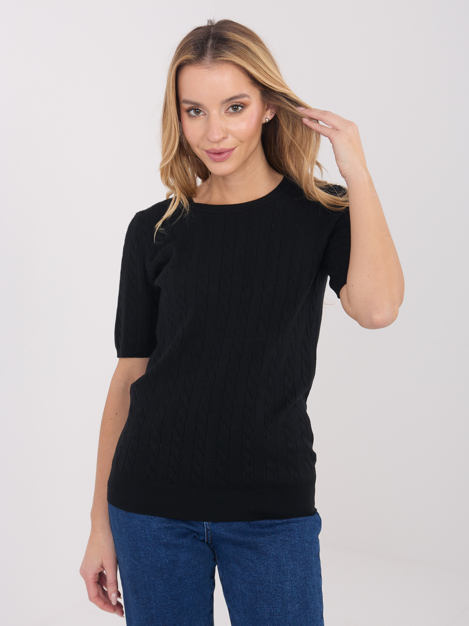Sweter czarny