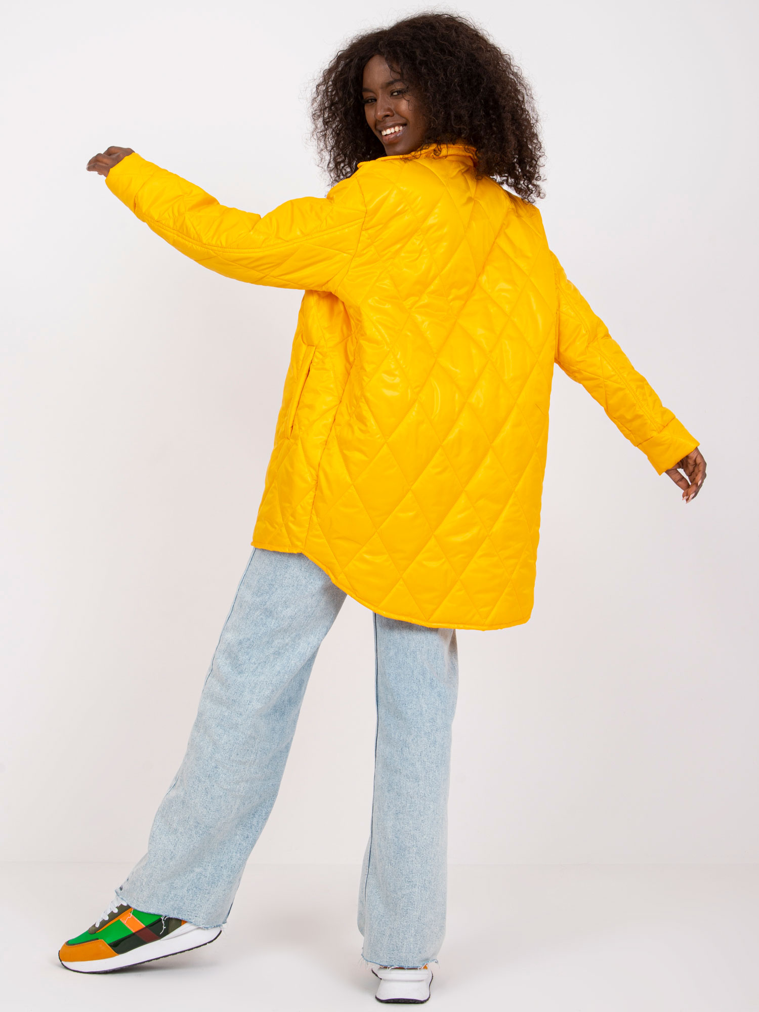 Dunkelgelbe Damenjacke für den Frühling Callie RUE PARIS.