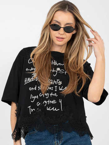 Czarna krótka bluzka z napisami