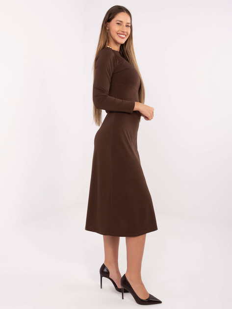 Brązowa midi sukienka z dekoltem w łódkę