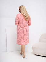 Brzoskwiniowa nocna koszula plus size z guzikami przy dekolcie