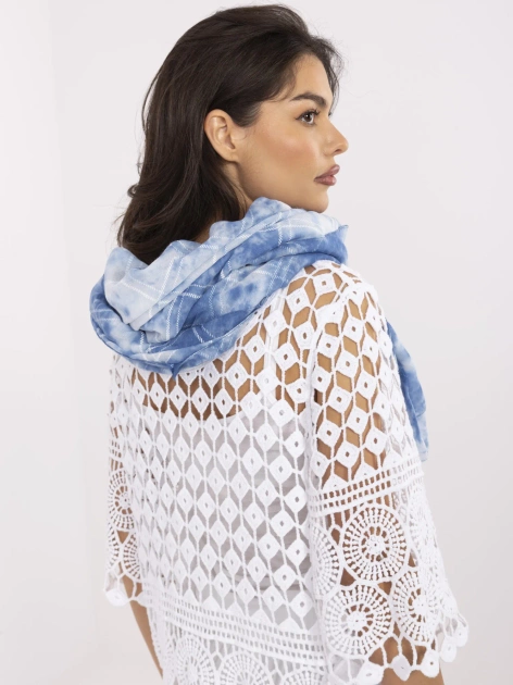 Niebieska chusta z dodatkiem wiskozy