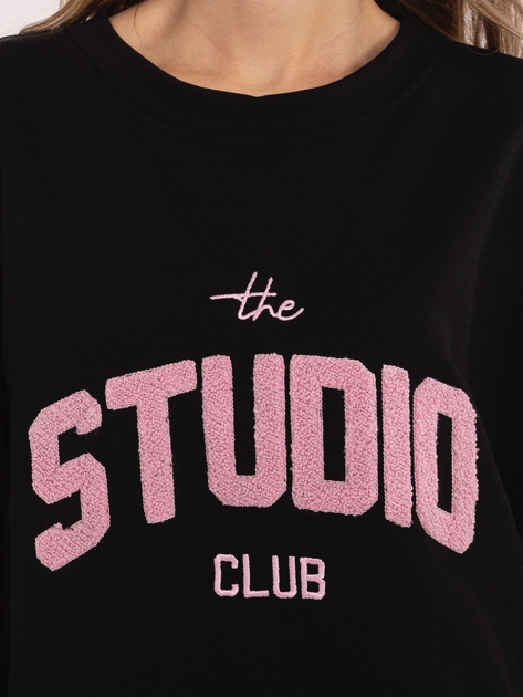 Czarna bluza oversize z wypukłym napisem