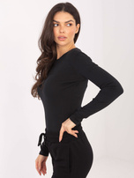 Czarna damska bluzka z długim rękawem