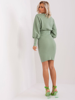 Hurt Pistacjowa prążkowana sukienka basic Leticia RUE PARIS