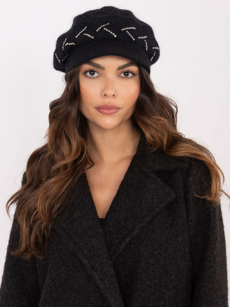 Hurt Czarna damska czapka zimowa z aplikacją