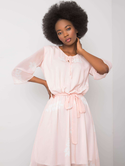 Jasnoróżowa sukienka Yareli