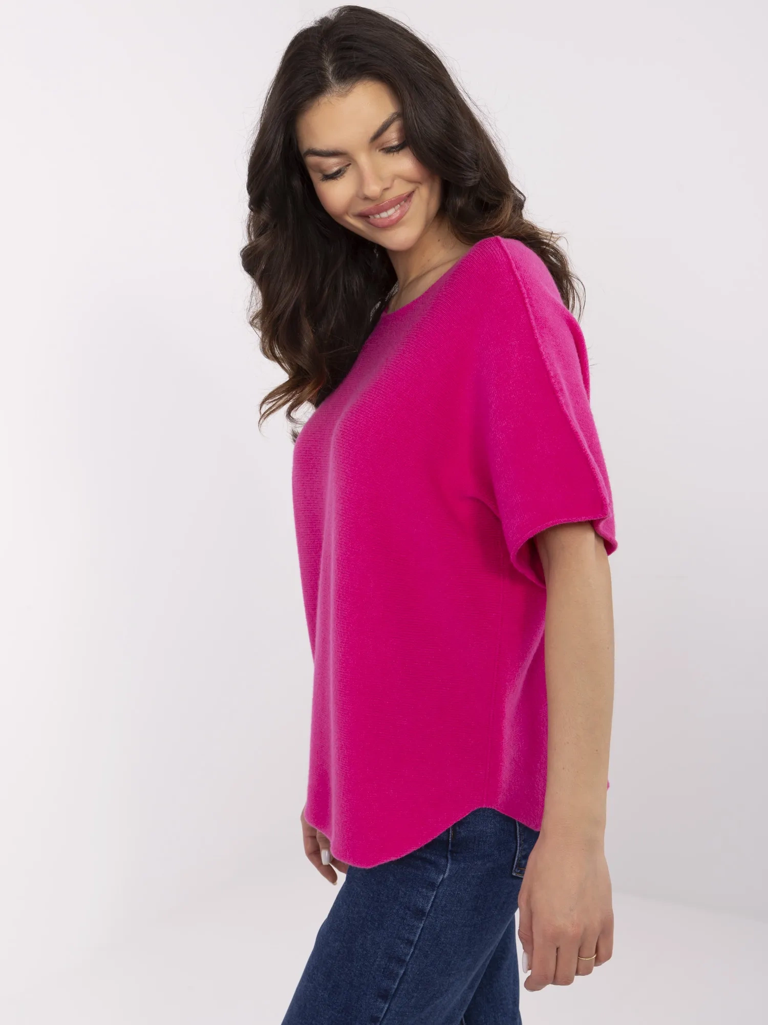 Dark pink oversized sweater with viscose.
