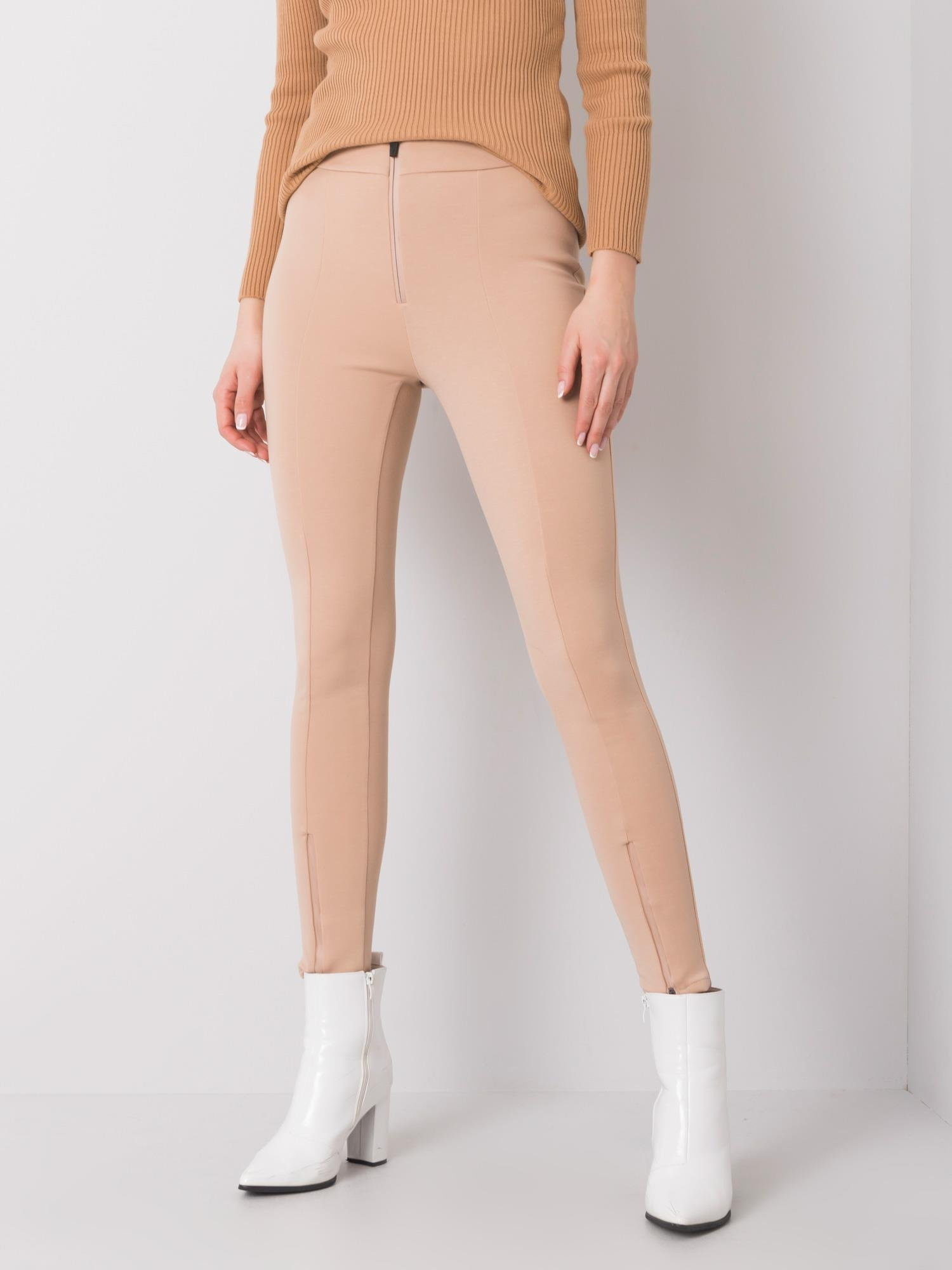 Beige Hosen Georgia RUE PARIS.