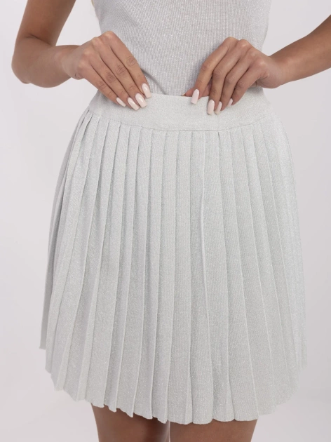 Srebrna dzianinowa spódnica z plisowaniem