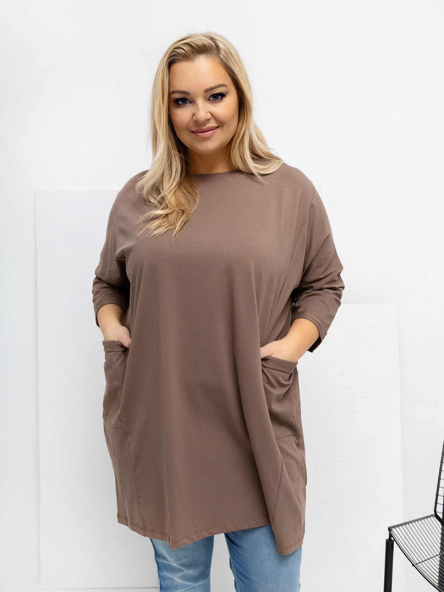 Fango długa bluzka plus size z okrągłym dekoltem 