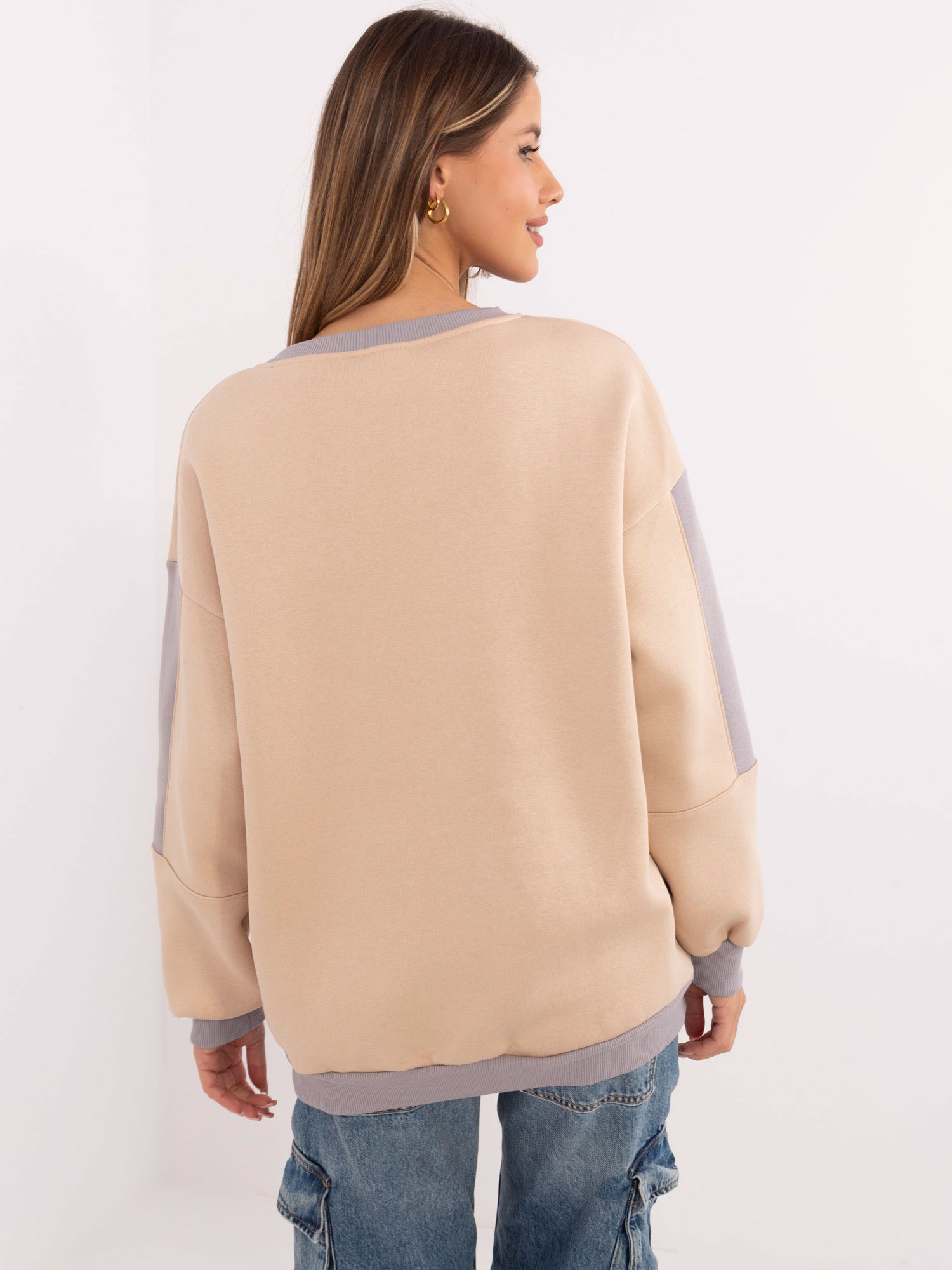 Hurt Beżowa bluza bez kaptura o kroju oversize