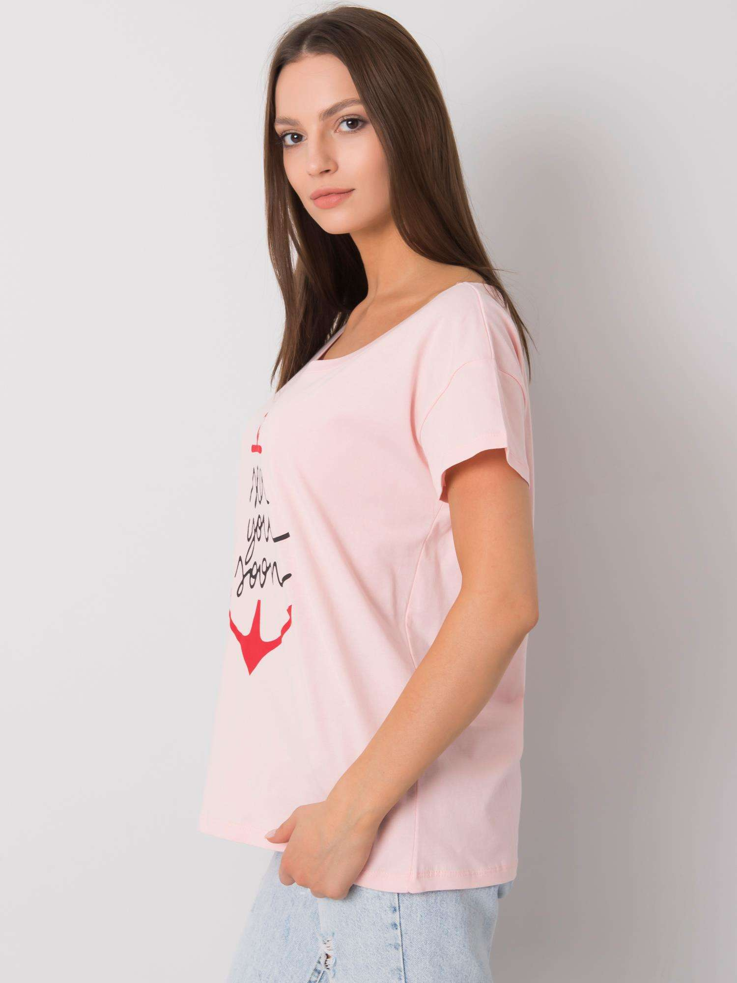Jasnoróżowy damski t-shirt z napisem Silva