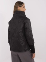 Czarna przejściowa kurtka damska z pikowaniem 