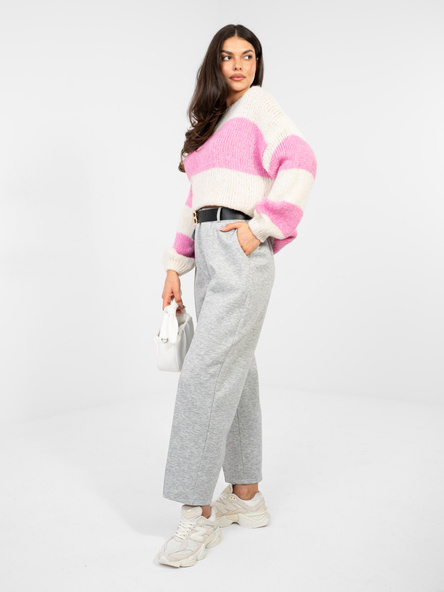 Szare dresowe spodnie z ozdobnymi guzikami