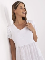 Biała letnia sukienka z dekoltem V