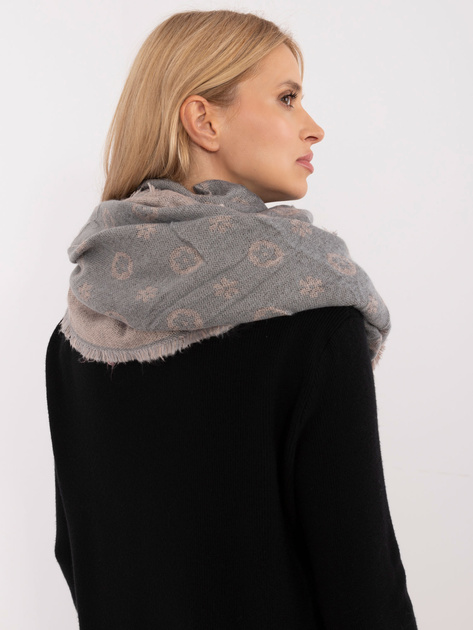 Hurt Szaro-jasnoróżowy zimowy szal we wzory