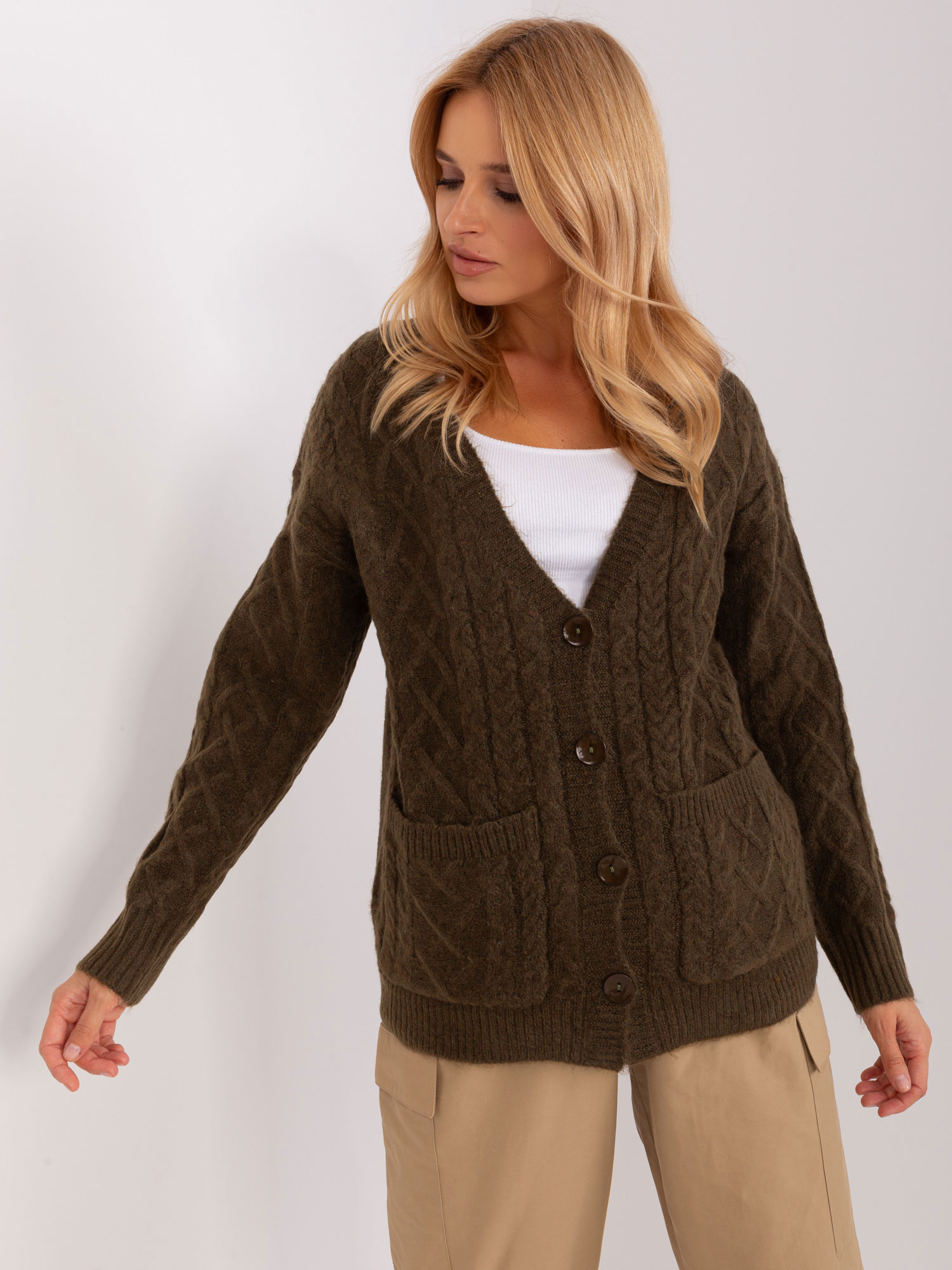 Khaki sweter dzianinowy na guziki