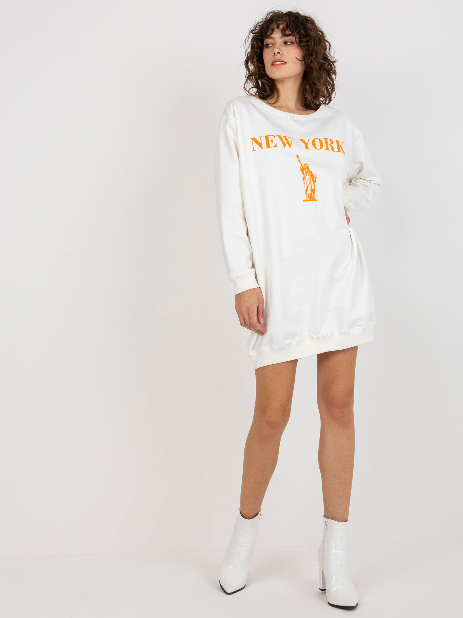 Hurt Ecru-pomarańczowa długa bluza oversize z nadrukiem