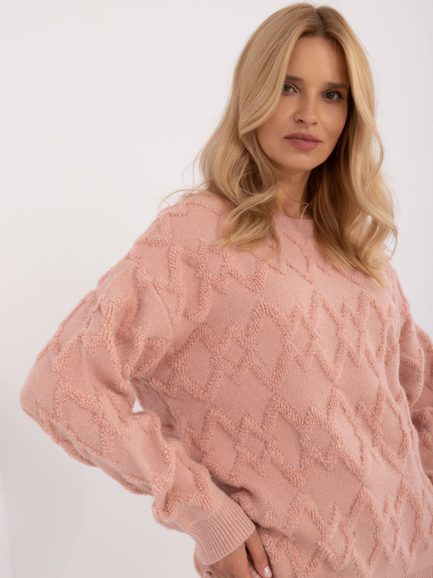 Sweter jasny różowy