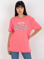 Hurtownia Fluo różowy luźny damski t-shirt z napisem 