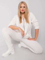 Biały welurowy komplet plus size Michell