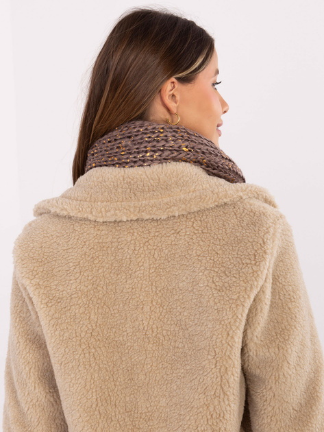 Ciemnobeżowy damski komin o grubym splocie