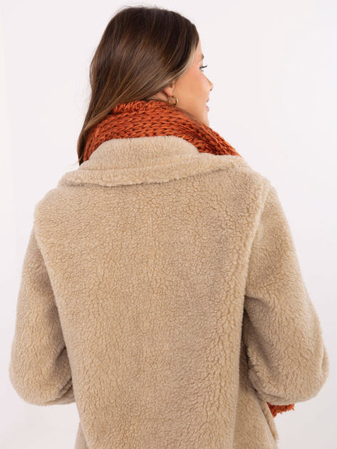 Ciemnopomarańczowy ciepły szal z pomponami