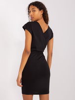 Hurt Czarna sukienka basic z kopertowym dekoltem RUE PARIS
