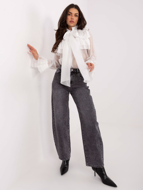 Biała elegancka koszula z kokardą