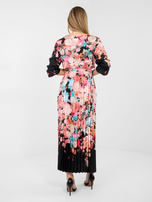 Czarna satynowa sukienka z paskiem