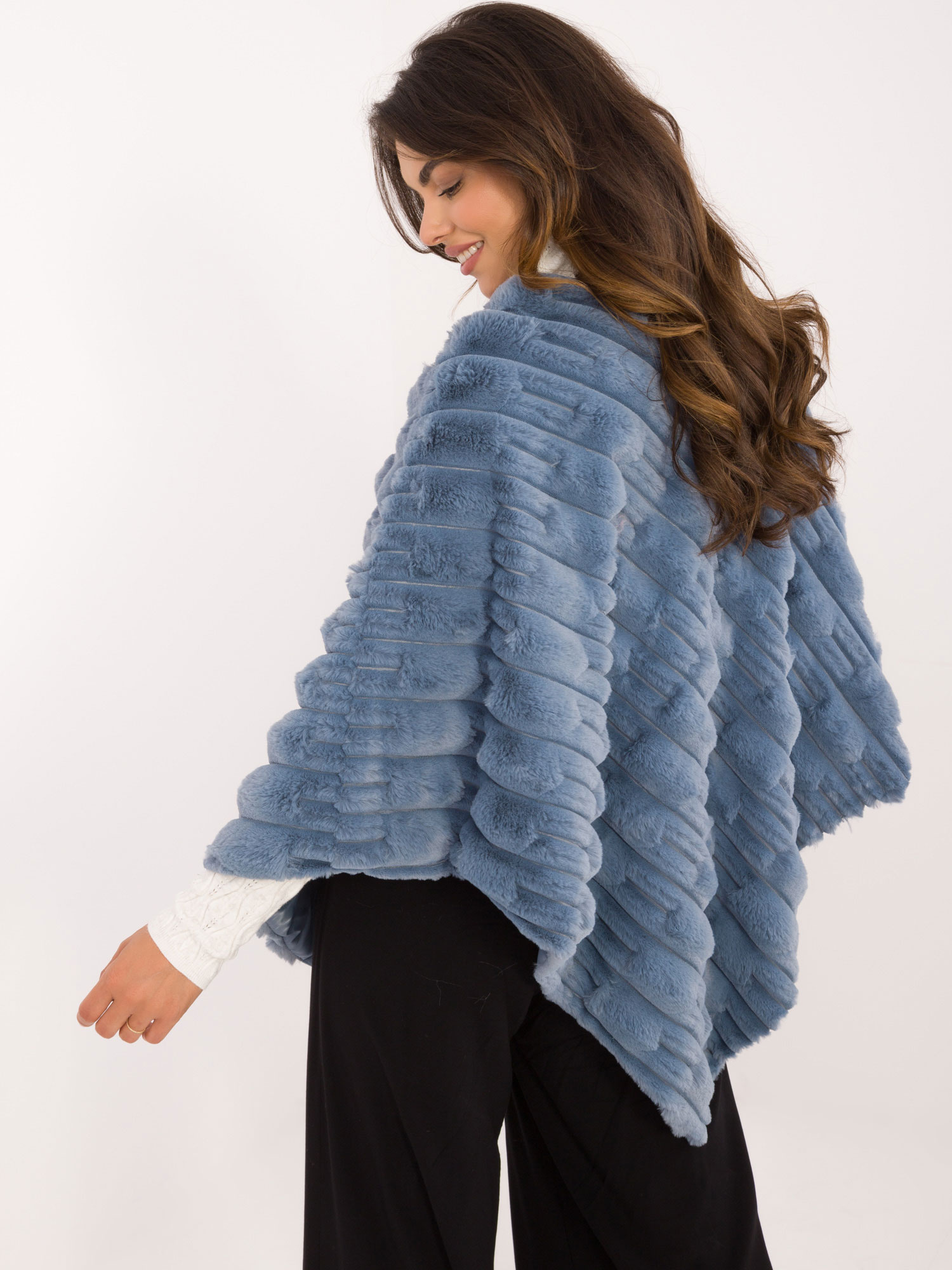 Wholesale Blue fur poncho with lining