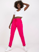 Basic fuchsia sweatpants made of cotton.
