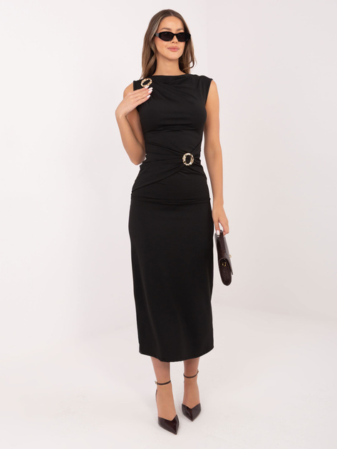 Czarna dopasowana sukienka z drapowaniem RUE PARIS