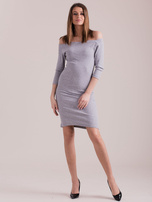 Jasnoszara sukienka z dekoltem łódką