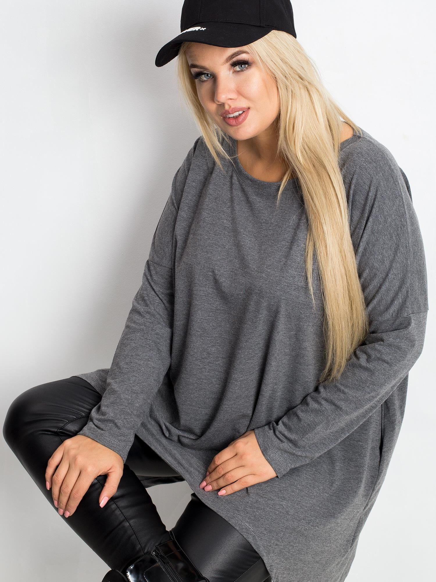Ciemnoszara tunika plus size Moa