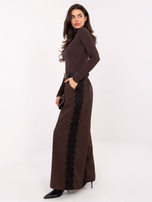 Czekoladowa bluzka basic z golfem RUE PARIS