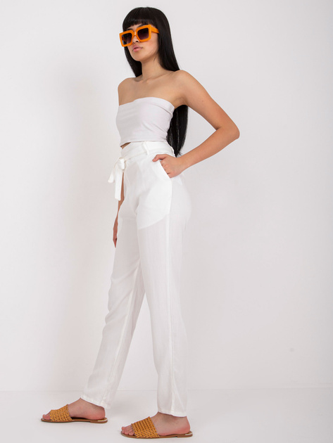 Ecru damskie spodnie materiałowe z paskiem