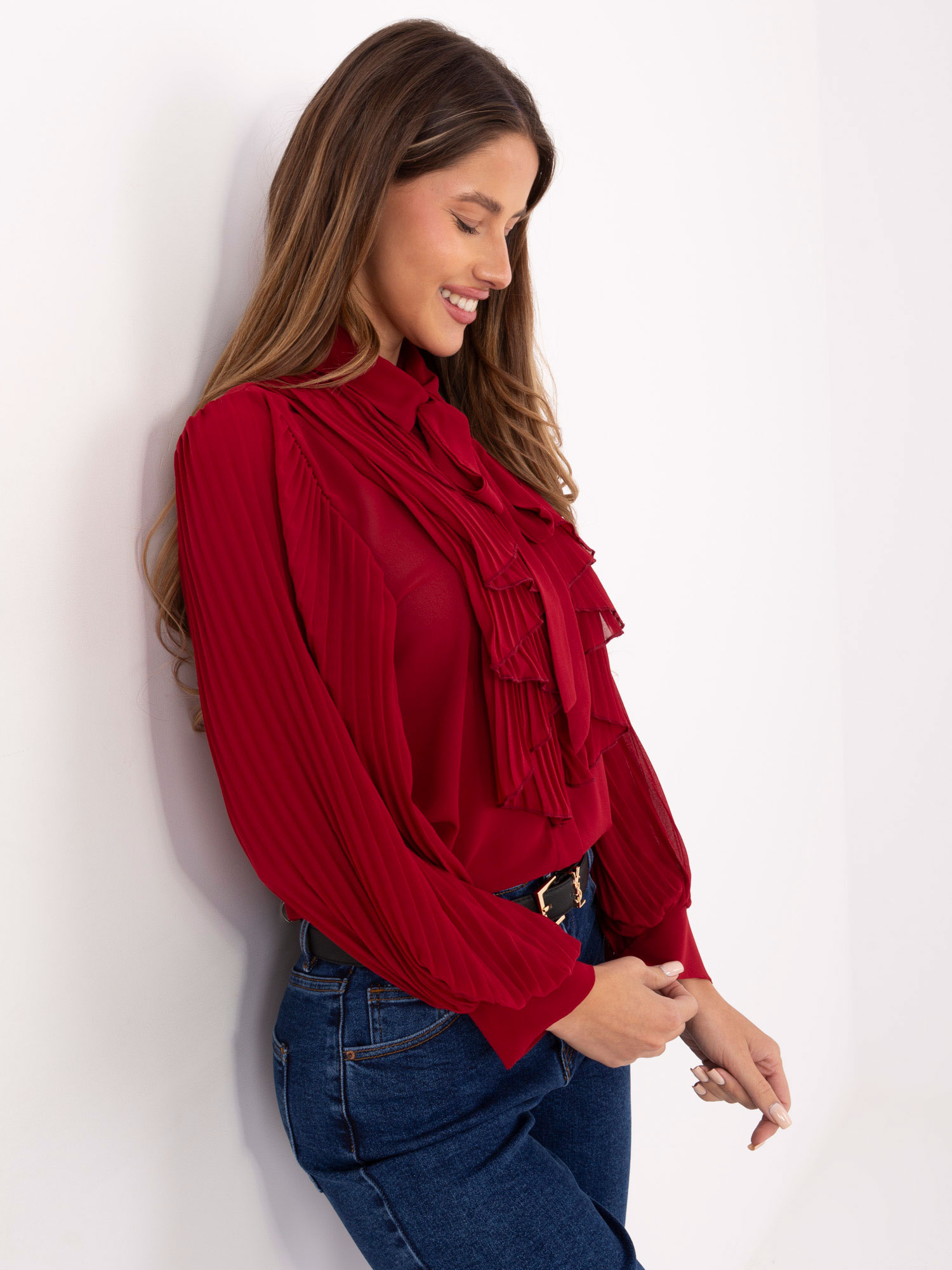 Burgundy elegant shirt with a ruffle.