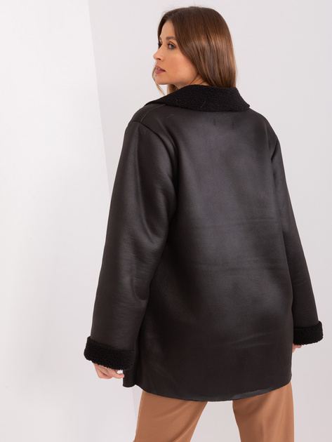 Hurtownia Czarny kożuch damski z guzikami