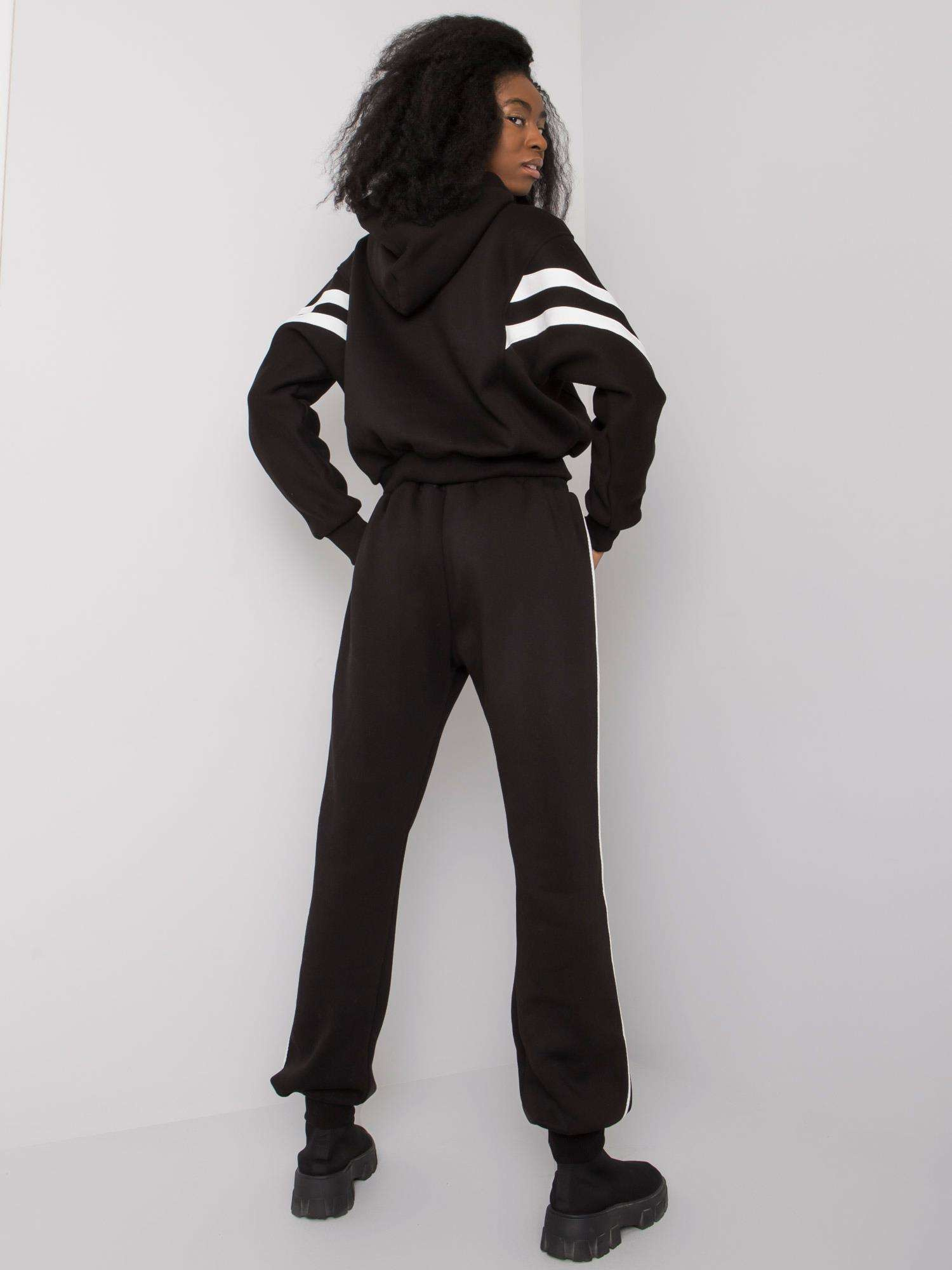 Black casual set with Stacy stripes 