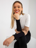 Hurt Ecru-czarna dopasowana bluzka basic z golfem w prążek