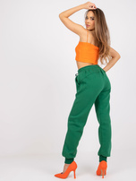 Ciemnozielone spodnie dresowe z kieszeniami Julia