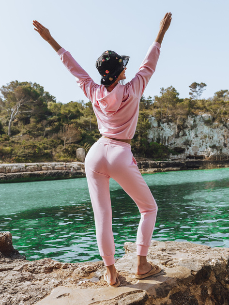 Jasnoróżowy komplet Adoria