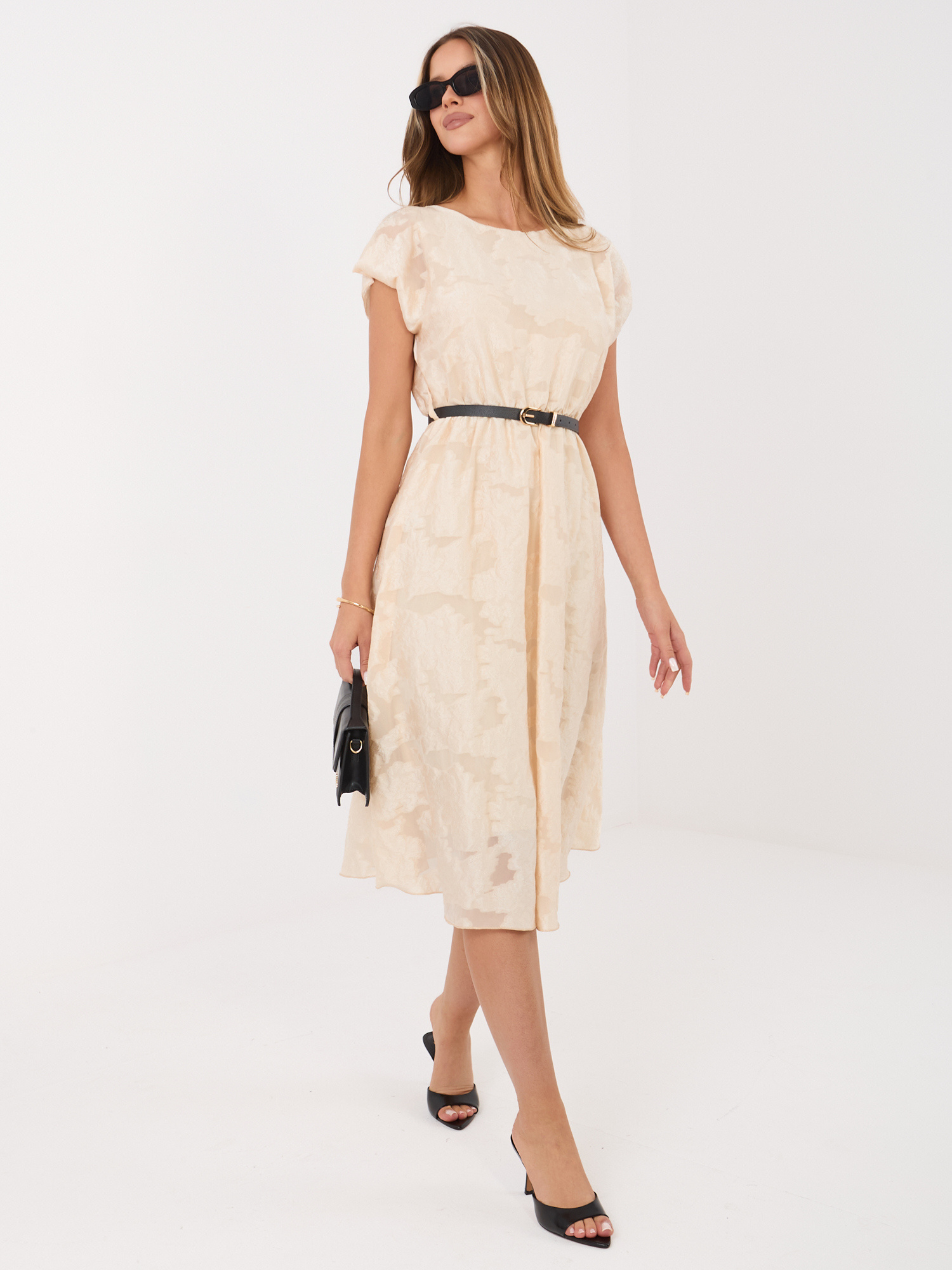 Beżowa elegancka sukienka z domieszką lyocellu RUE PARIS 