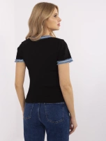 Czarna damska bluzka z ozdobnymi guzikami