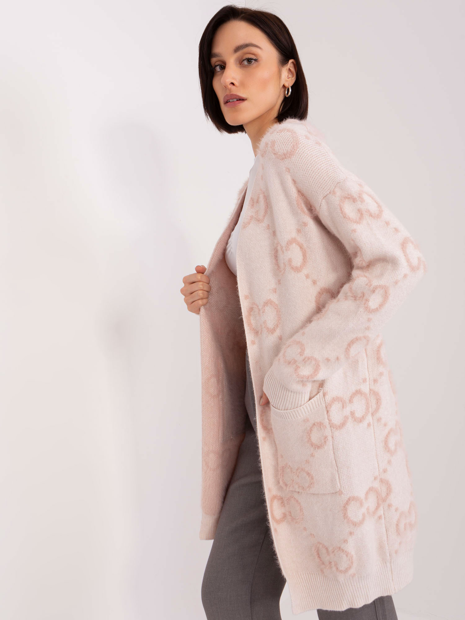 Hurt light pink women's knitted cardigan.
