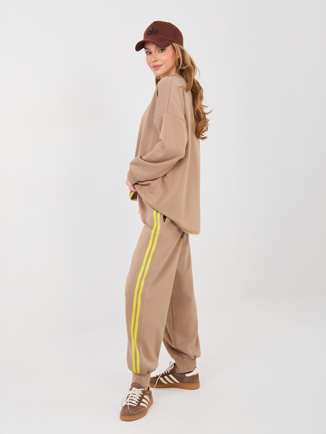 Ciemnobeżowy komplet z miękkiego materiału RUE PARIS